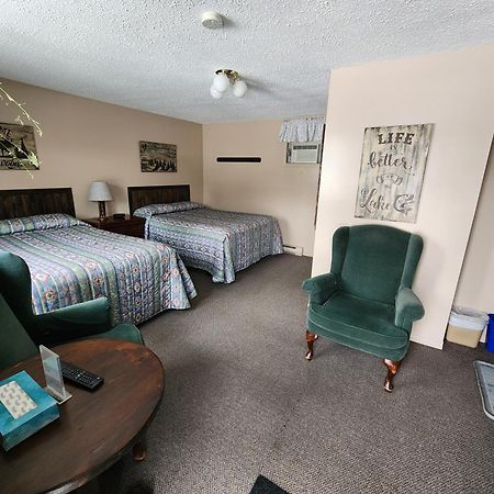 Dwight Village Motel Exterior photo