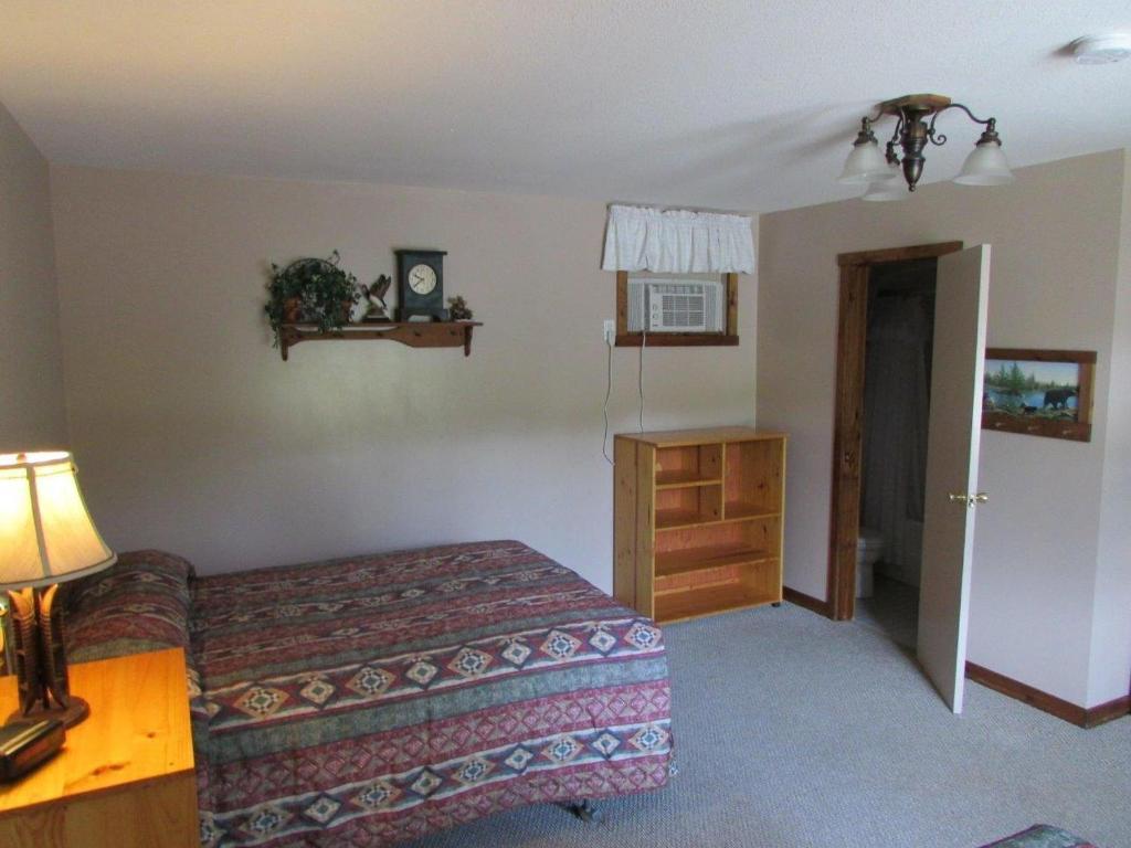 Dwight Village Motel Room photo